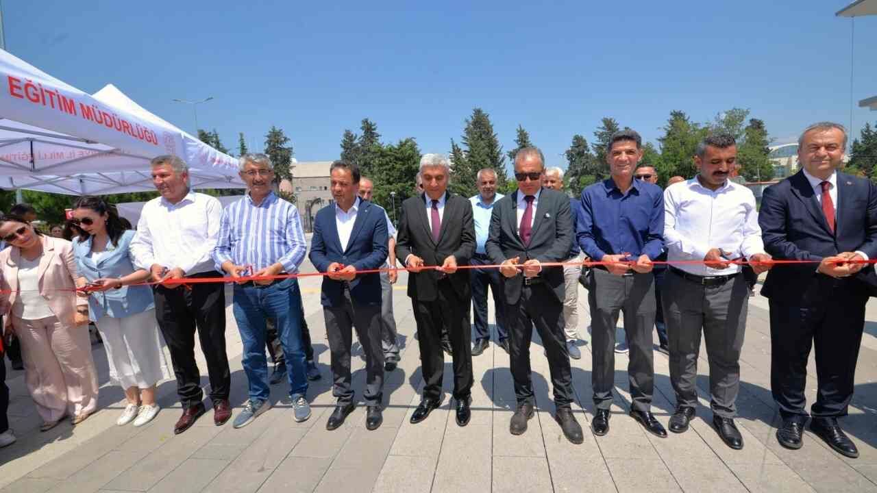 Çöpe Gidecekken Şahesere Dönüştüler