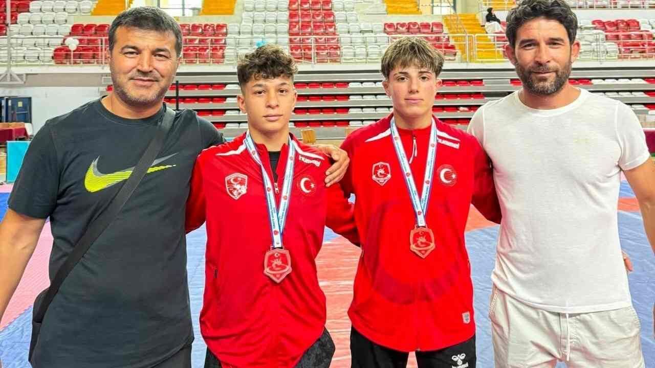 Dünya Şampiyonası Biletini Kaptı! Osmaniyeli Genç Güreşçi Türkiye Şampiyonu (1)