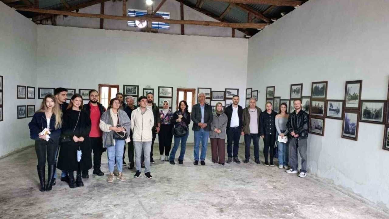 İletişim Fakültesi Öğrencileri Kozan’ın Kurtuluşuna Tanıklık Eden Tarihi Belgeleri İnceledi (1)