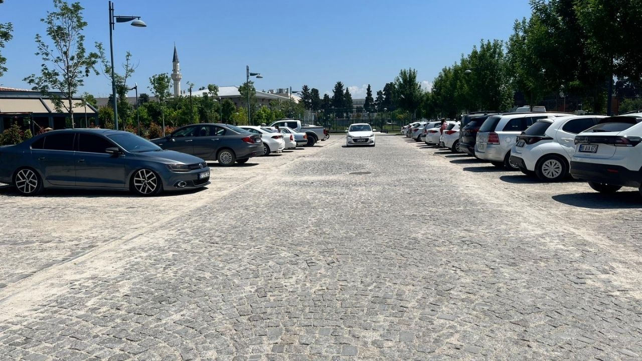 Milletbahçesi Otopark