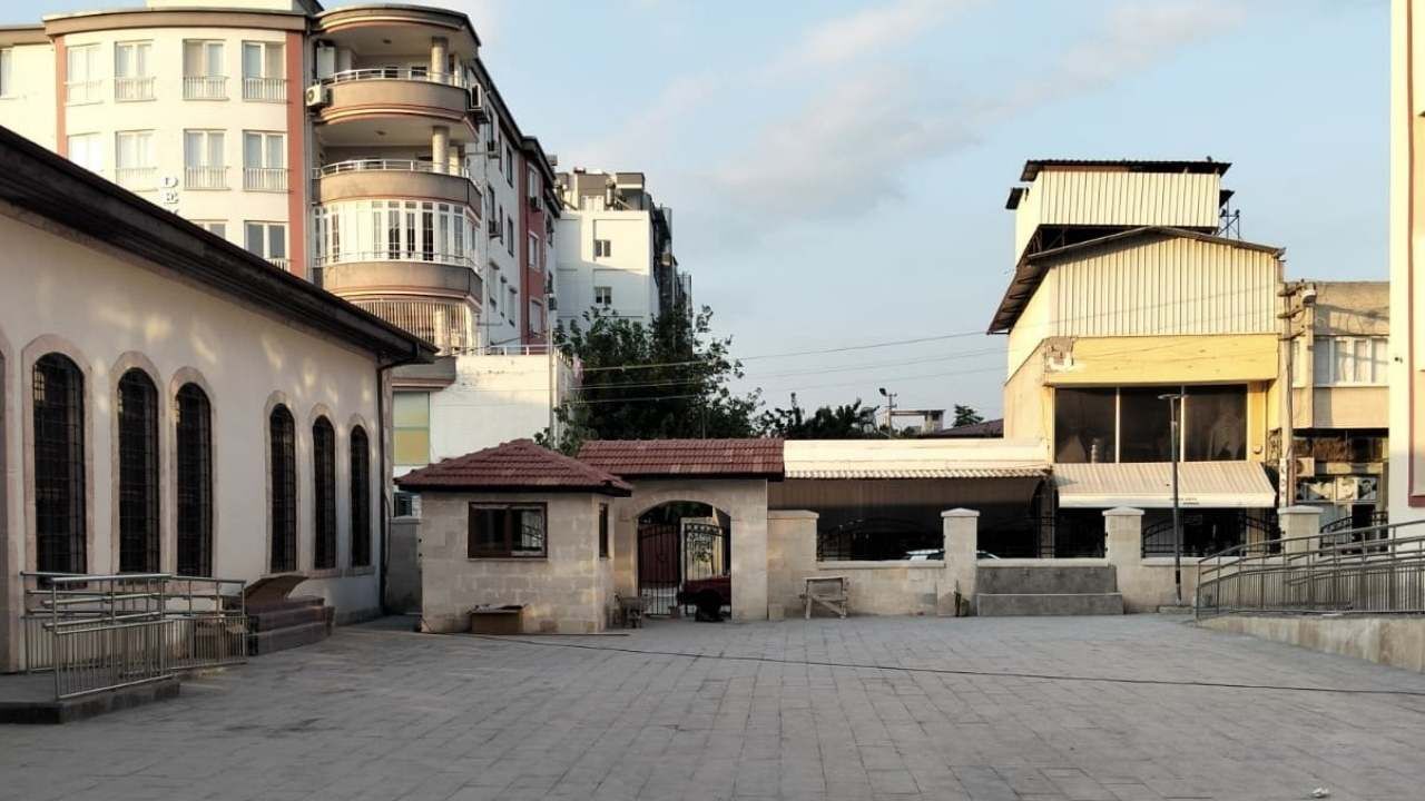 Milletvekili Seydi Gülsoy Müjdeyi Verdi,Tarihi Okulda Restorasyon Bitiyor! (2)