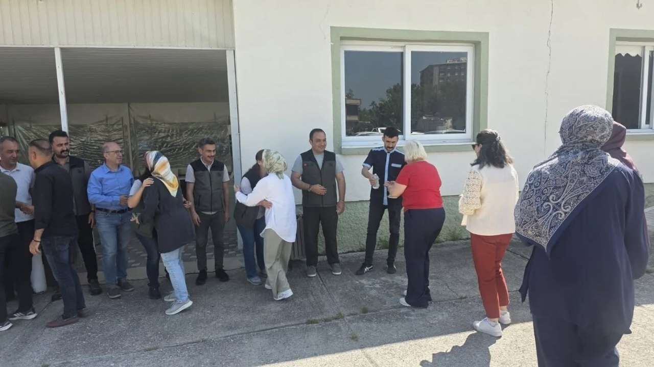 Osmaniye 83 Yıllık O Binaya Veda Ediyor! (1)
