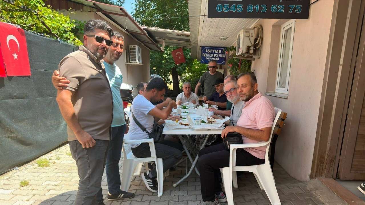Osmaniye Altı Nokta Körler Derneği'nden Babalara Özel Hediye (1)