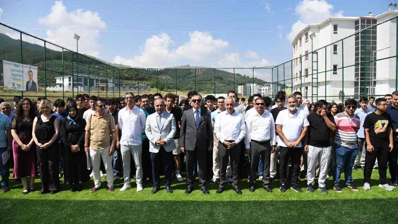 Osmaniye Belediyesinden Karne Gününde Öğrencilere Büyük Sürpriz (3)