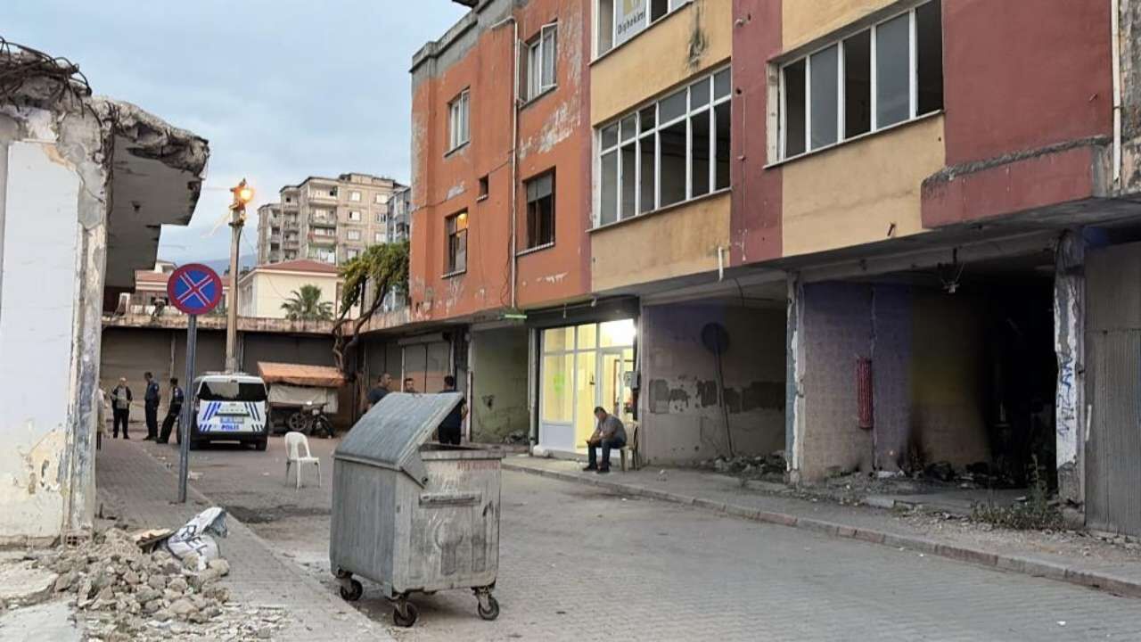 Osmaniye Çarşıda Bıçaklı Kavga1 Ölü (3)