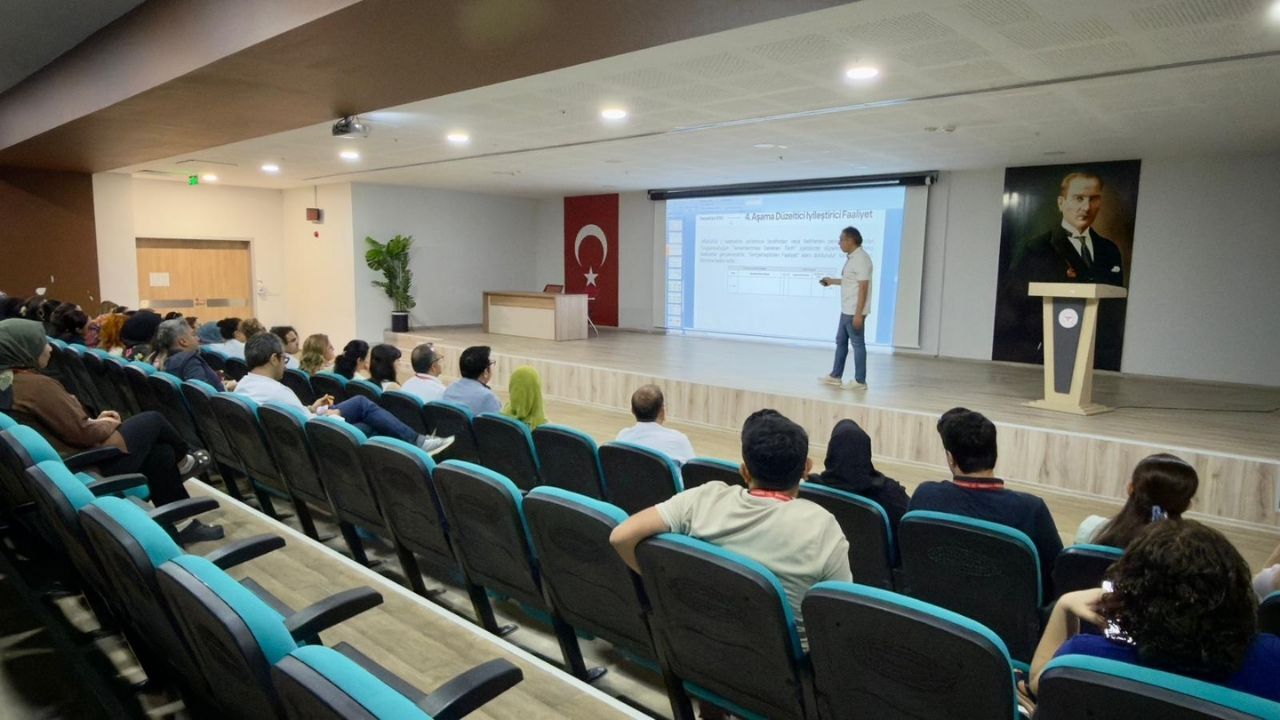 Osmaniye Eğitim Ve Araştırma Hastanesinde Kalite Toplantısı (1)