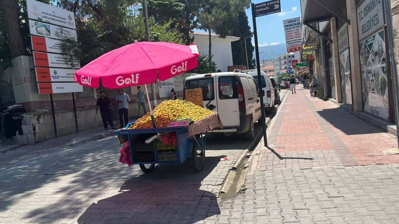 Osmaniye Sokakları Seyyar Satıcılık Nostaljisiyle Tatlandı (3)