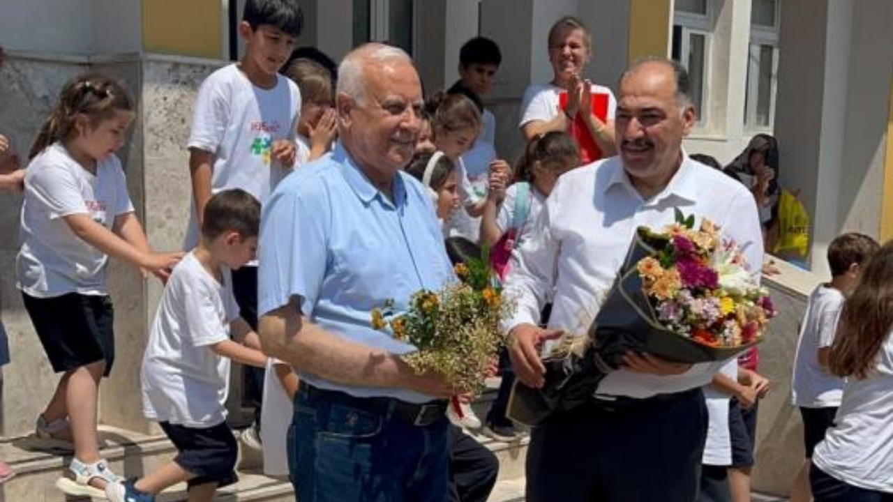 Osmaniye'de 44 Yıllık Çınara Meşaleli Veda (2)