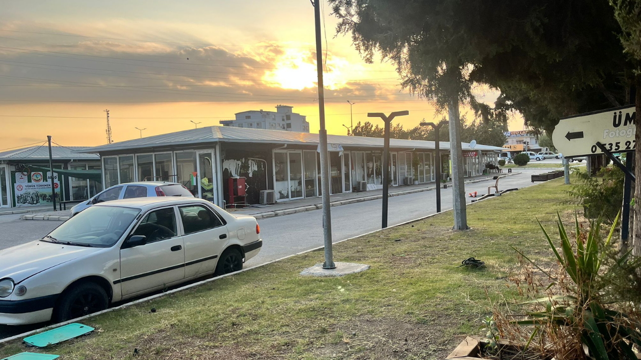 Osmaniye'de Deprem Sonrası Kurulan Çarşıda Neden Kimse Alışveriş Yapmıyor (1)
