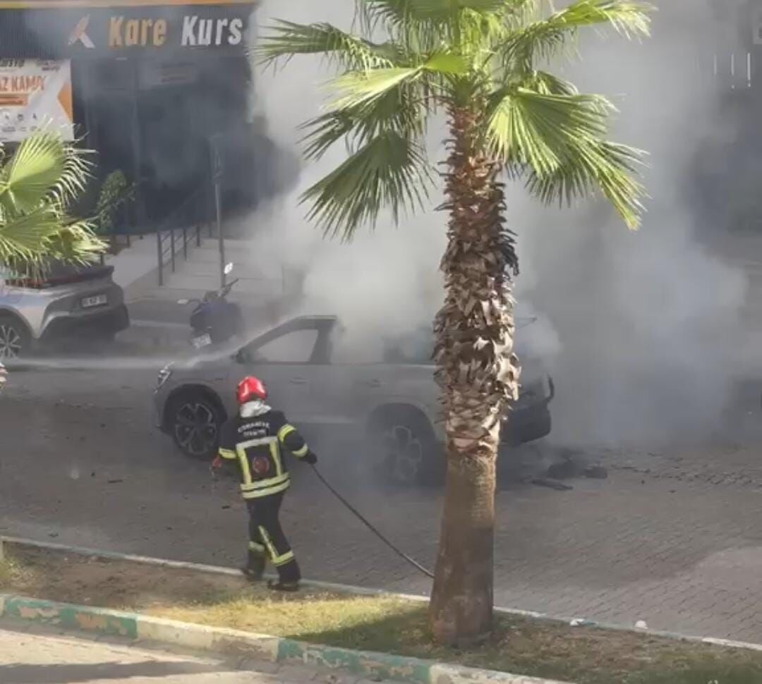 Osmaniye'de Elektrikli Araç Alev Aldı!2