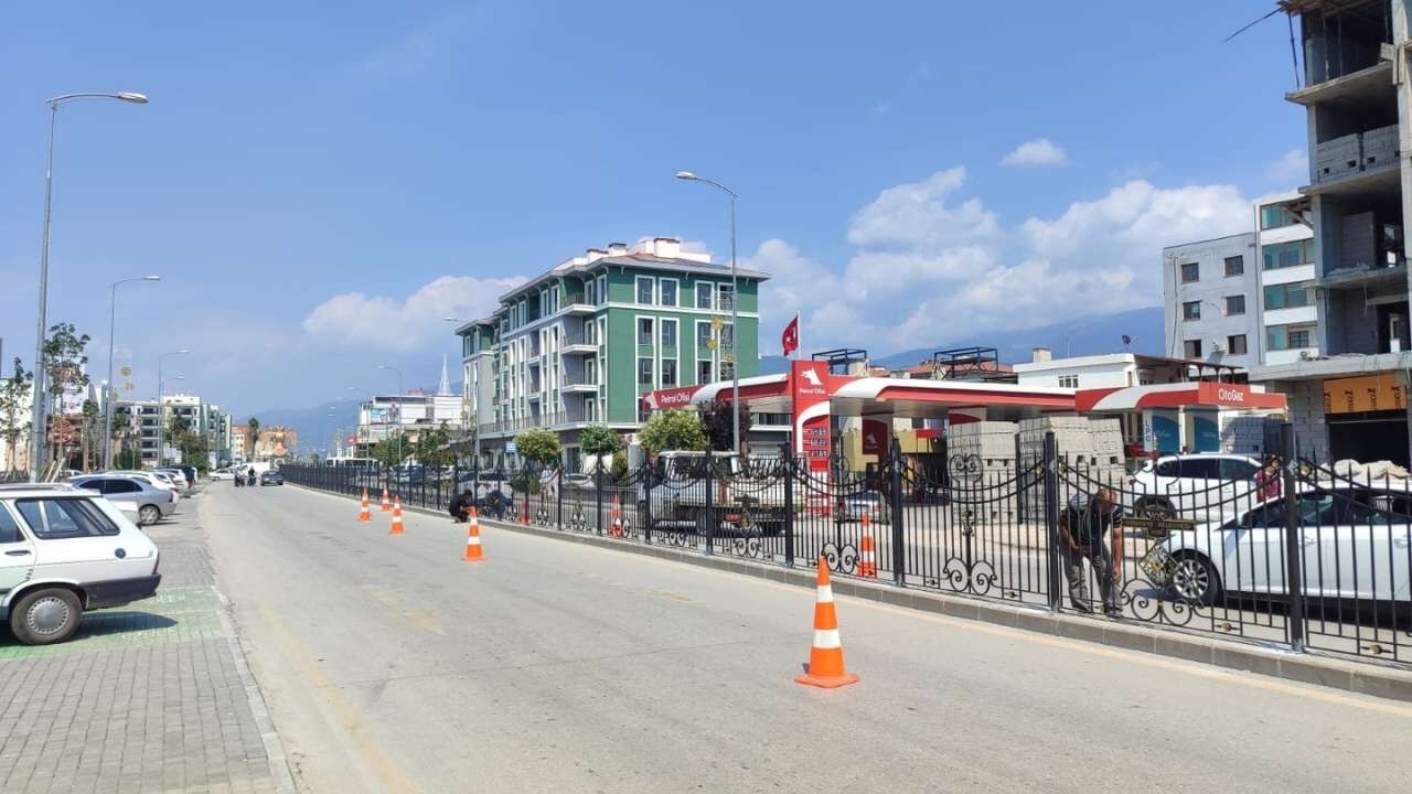 Osmaniye'de Ferforjeler Güzelleşiyor (1)
