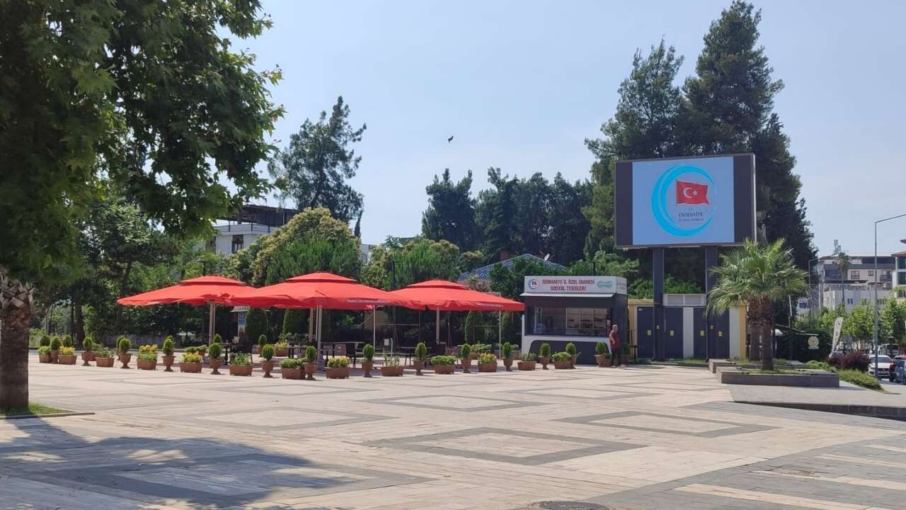 Osmaniye'de Meydanda Serin Kaçış (1)