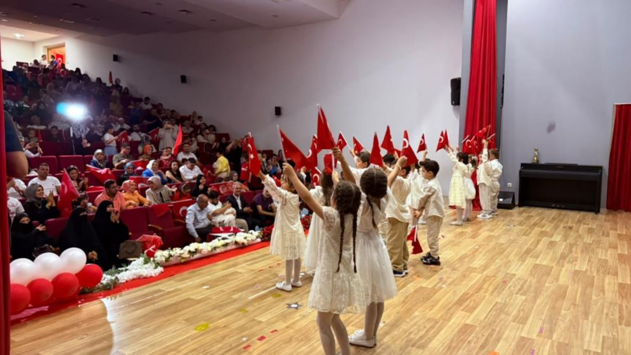 Osmaniye'de Minik Öğrencilerden Görkemli Mezuniyet Ve Hatim Konvoyu (3)