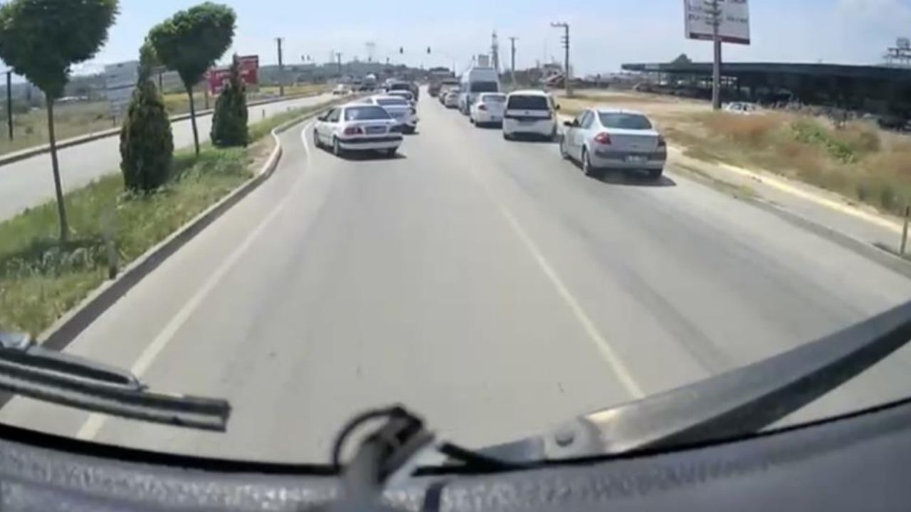 Osmaniye'de Trafik Durdu, Fermuar Sistemi İtfaiyeye Yol Açtı (2)-2