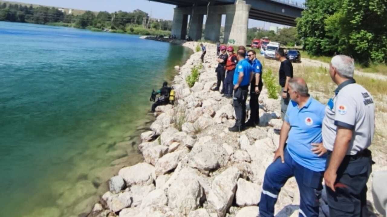 Serinlemek İçin Seyhan Nehri'ne Giren Genç Boğularak Hayatını Kaybetti (2)