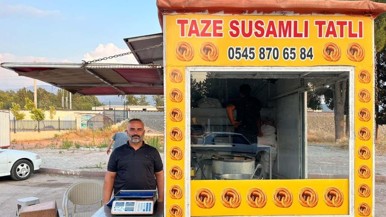 10 Yıllık Ustanın Susamlı Halka Tatlısına Osmaniye'de Yoğun İlgi (3)