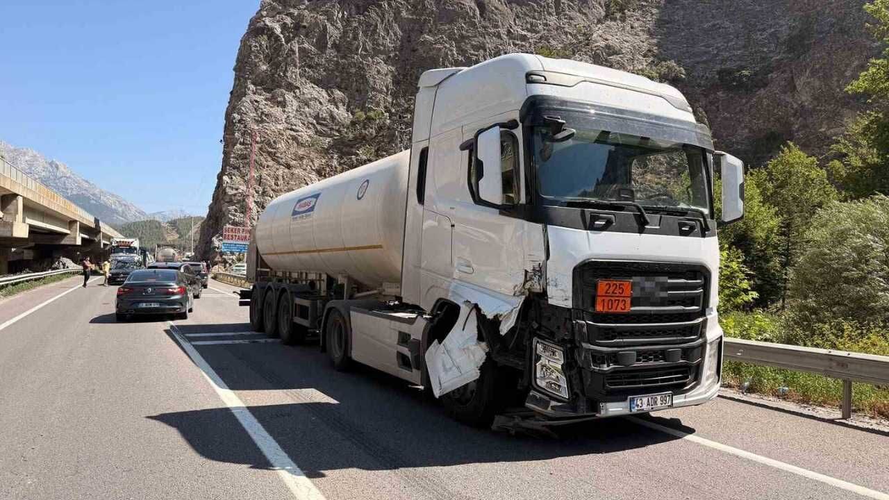 Adana Pozantı Yolunda Kaza Gerçekleşti (2)