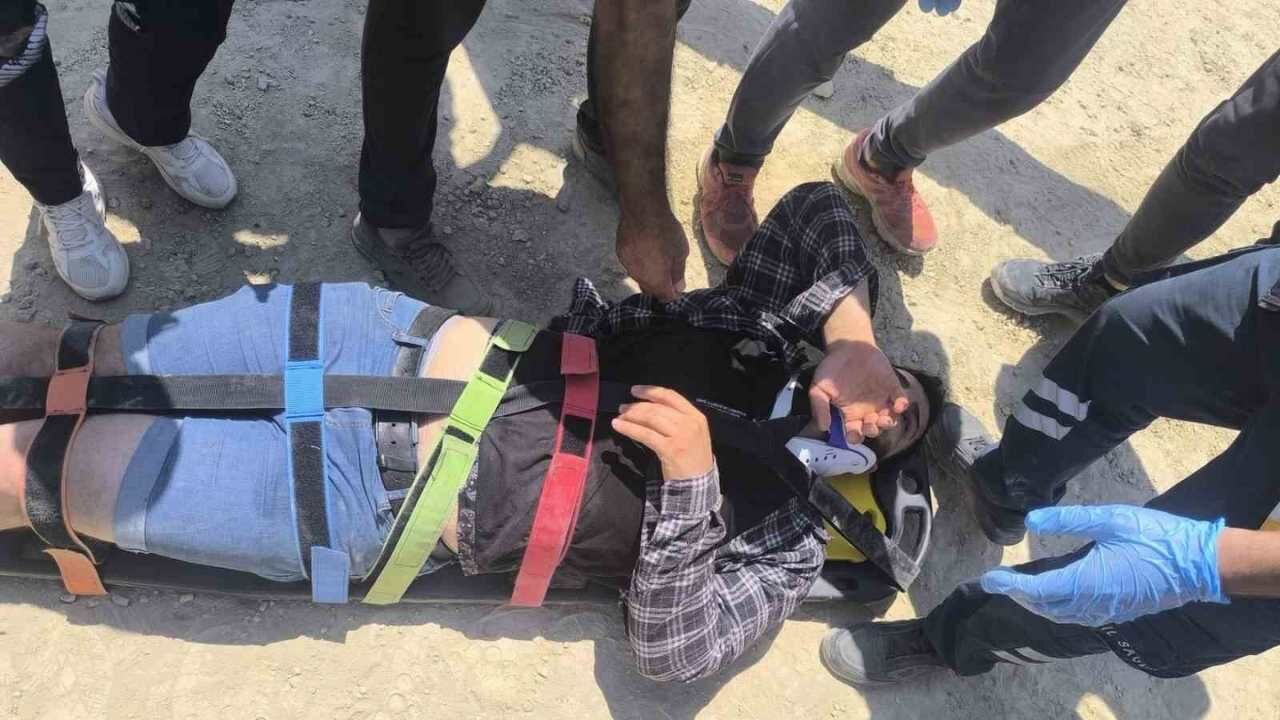 Altınözü Tokdemir Mahallesinde Kaza Yaşandı (2)