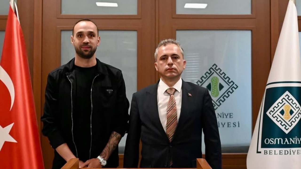 Bomba İddi̇a! Osmaniyespor'un Yeni Başkanı Eski Futbolcu Ümit Kurt Mu Oluyor (2)