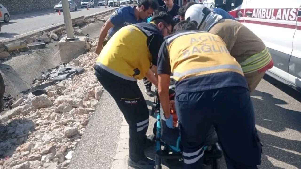 Defne Ilçesindeki Trafik Kazası Meydana Geldi (2)