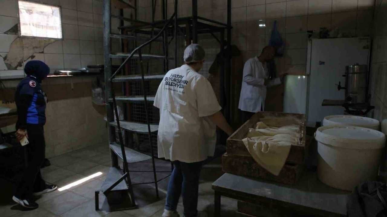 Hatay Büyükşehir Belediyesi Zabıta Ekipleri Gıda Denetimlerini Sürdürüyor (2)