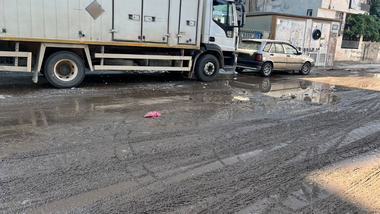 Mehmet Akif Ersoy Mahallesi Sakinlerinden Asfalt Ve Temizlik Talebi (1)