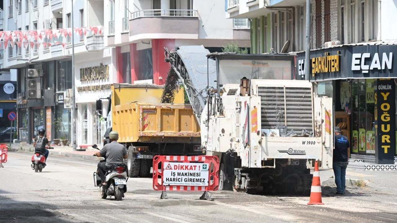 Osmaniye Akyar Caddesi’ndeki Yol Ve Kaldırım Çalışmalarını Denetledi (4)