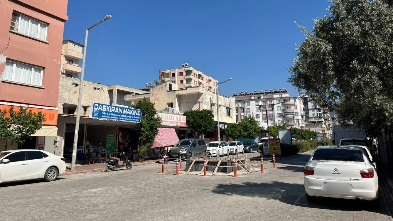 Osmaniye Eski Saat Kulesi Yine, Yeni, Yeniden Aynı Yerinde (2)