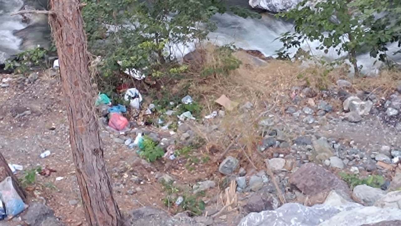 Osmaniye Saklı Şelale'de Çevre Ayıbı (5)