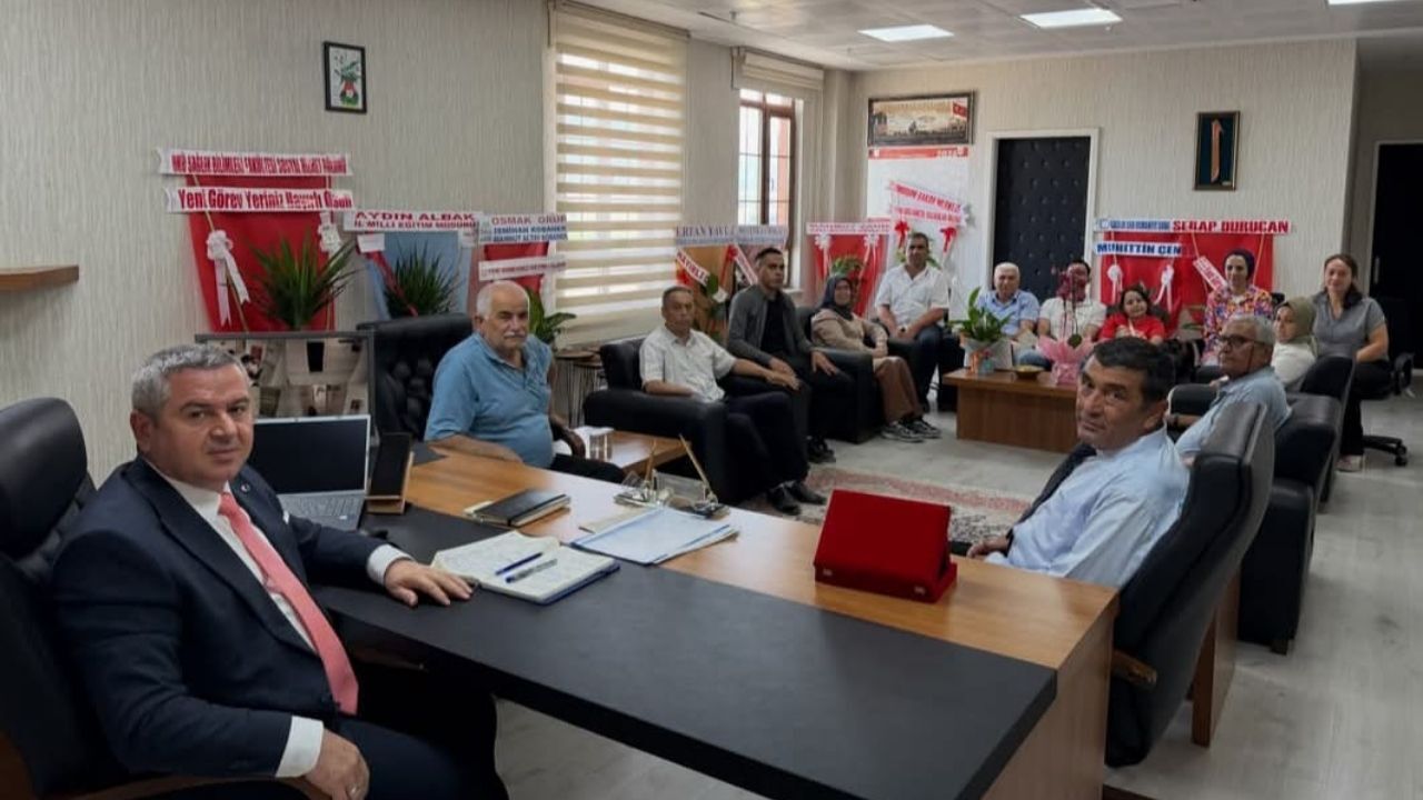 Osmaniye Şehit Aileleri Derneği Naci Yılmaz’ı Makamında Ziyaret Etti (1)