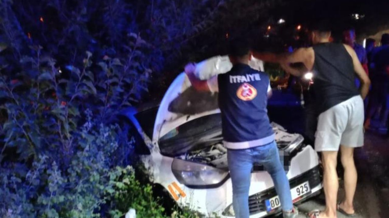 Osmaniye'de 3 Araç Çarpıştı Yaralılar Var! (2)
