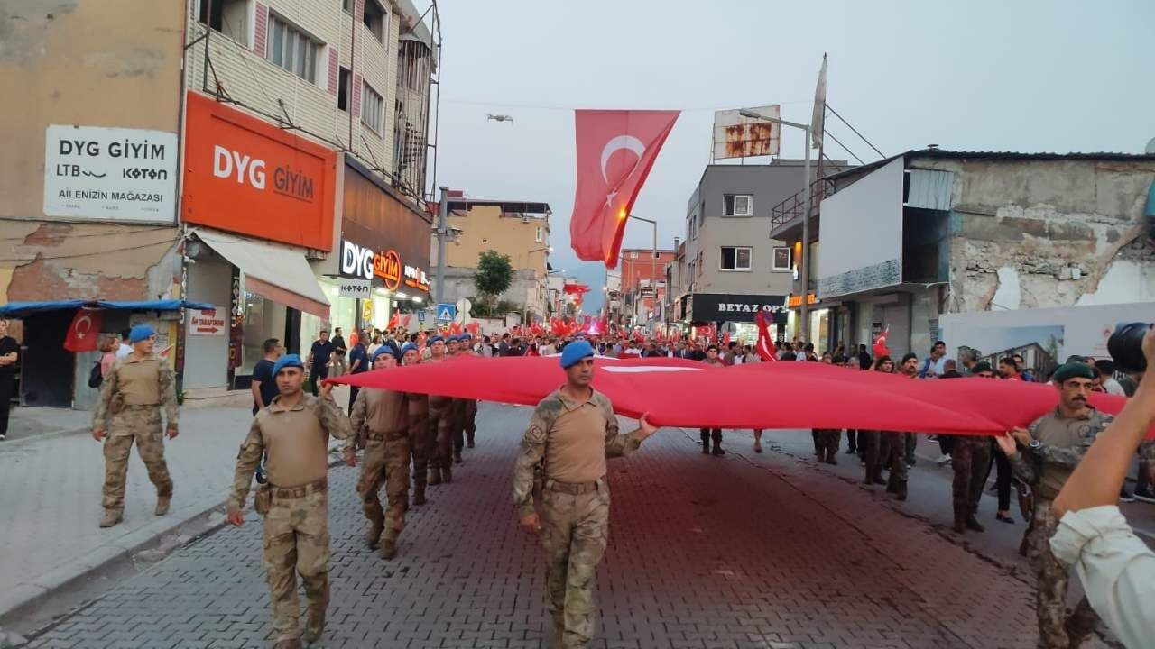 Osmaniye'de Binler 15 Temmuz'da Tek Yürek (1)