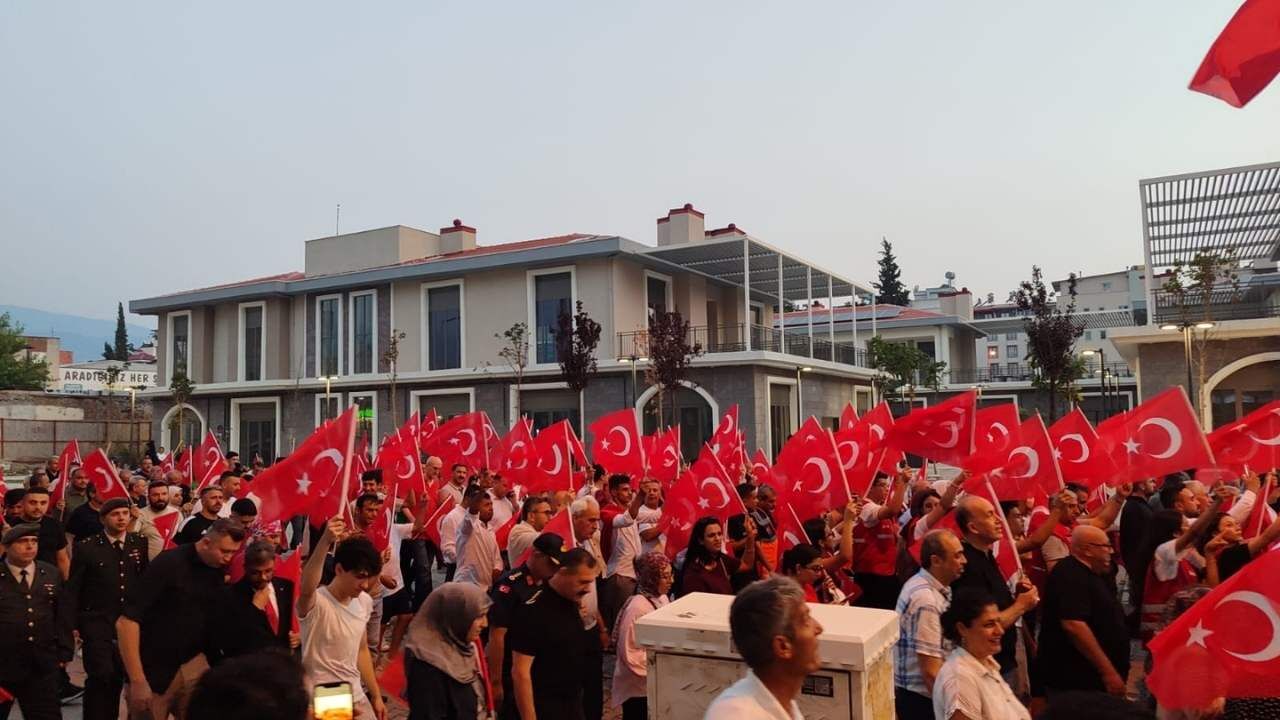 Osmaniye'de Binler 15 Temmuz'da Tek Yürek (4)