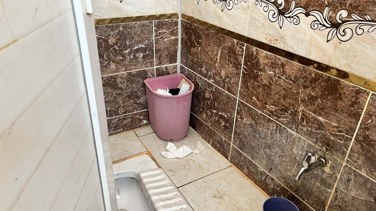Osmaniye'de Camiye Yakışmayan Görüntüler (2)