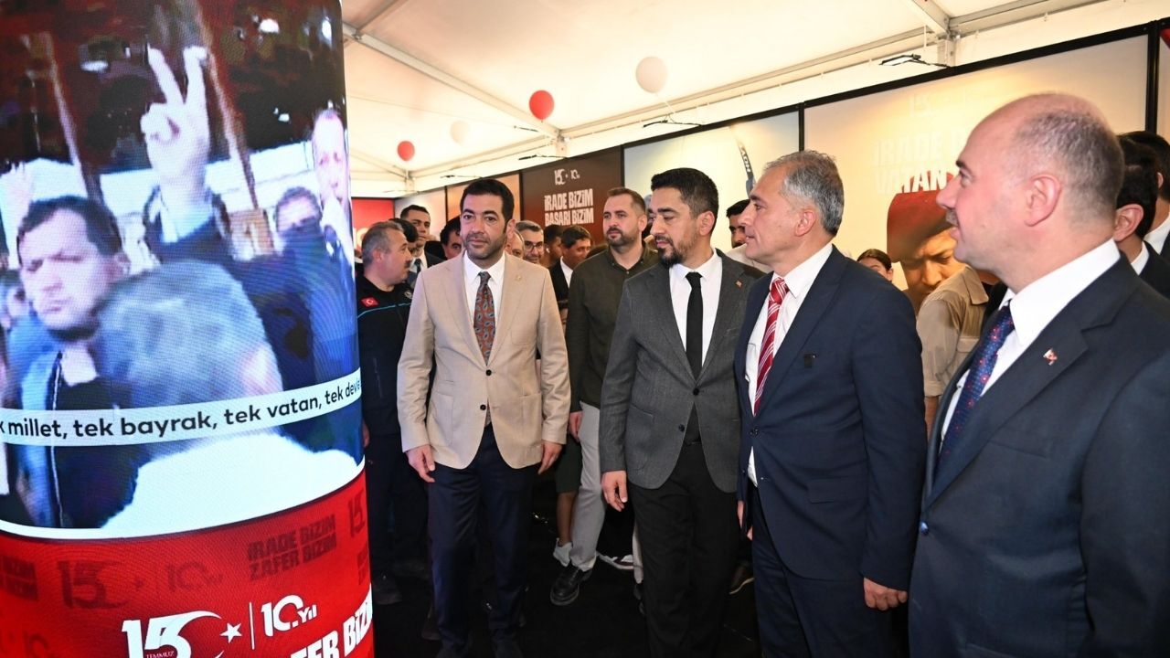 Osmaniye'de Dijital Dönem! 15 Temmuz Hafıza Durağı Açıldı (1)