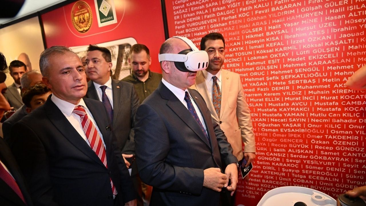 Osmaniye'de Dijital Dönem! 15 Temmuz Hafıza Durağı Açıldı (2)