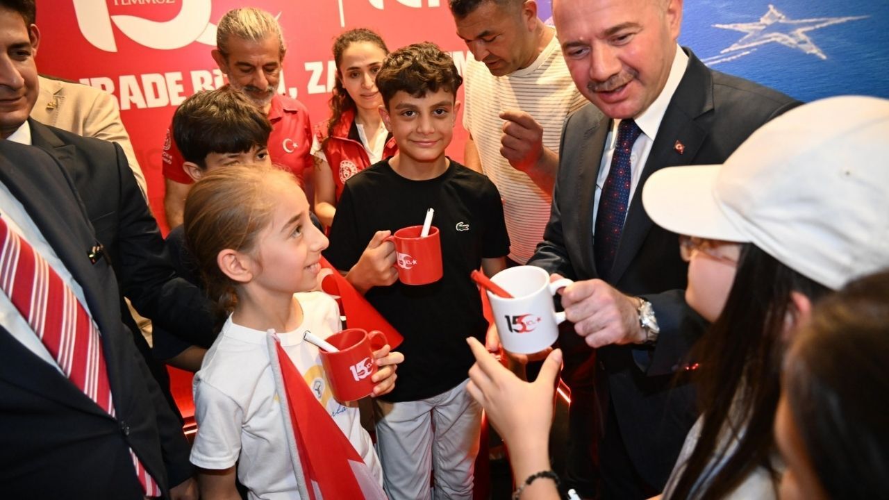 Osmaniye'de Dijital Dönem! 15 Temmuz Hafıza Durağı Açıldı (3)