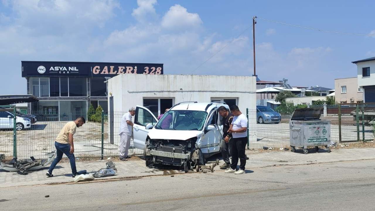 Osmaniye'de Korkutan Kaza! 3 Araç Birbirine Girdi! (3)