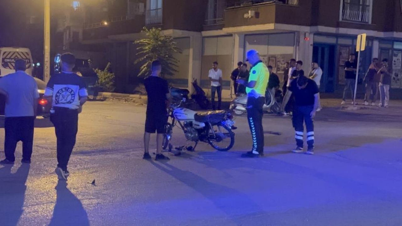 Osmaniye'de Motosiklete Çarpıp Kaçan Sürücü Aranıyor (1)