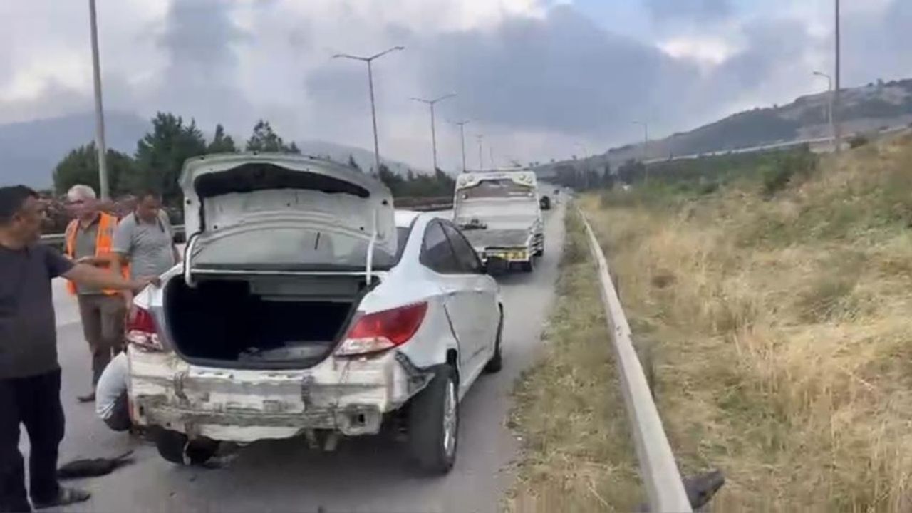 Osmaniye'de Otoyolda Direksiyon Hakimiyetini Kaybedince Kaza Kaçınılmaz Oldu