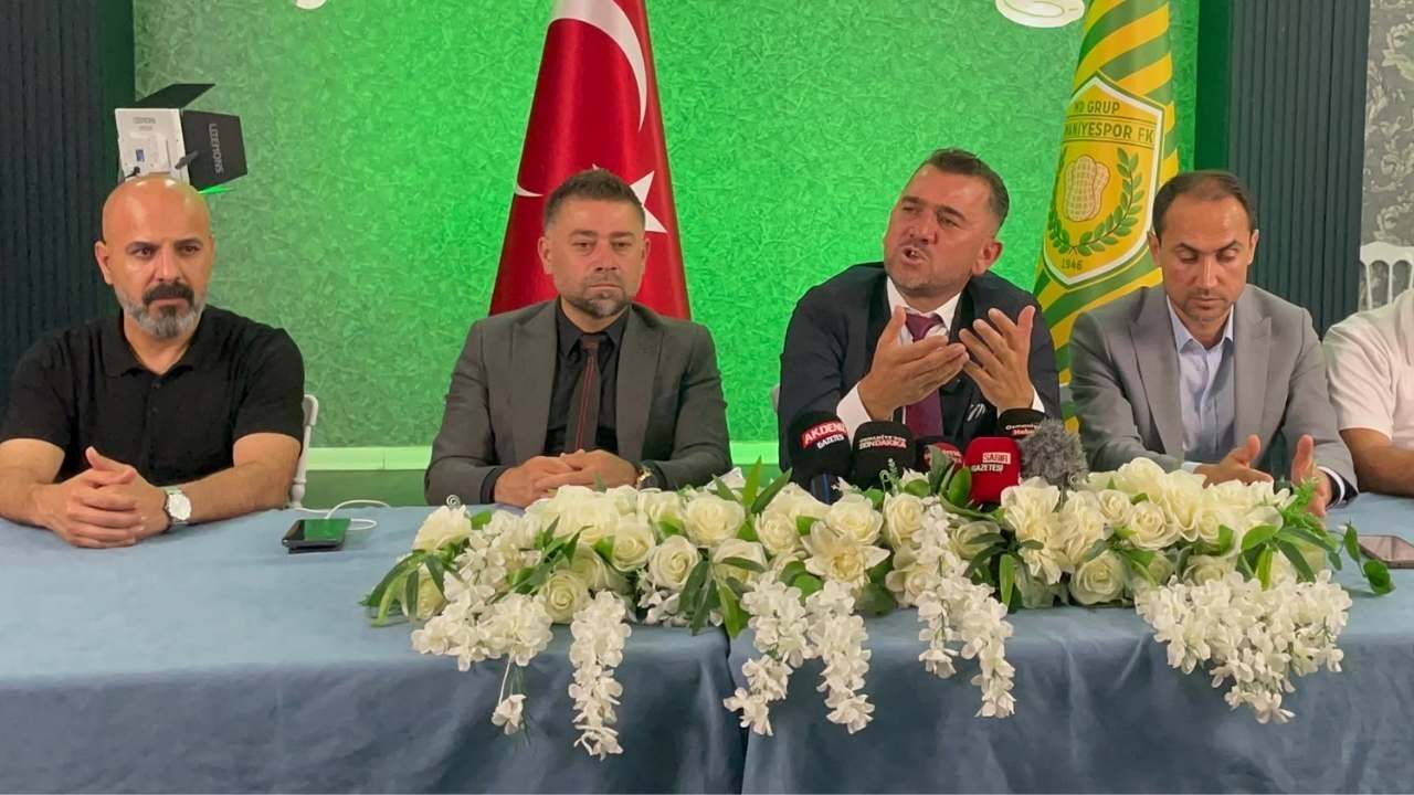Osmaniyespor Fk Basın Açıklamasında Başkan Demir'den Sert Açıklamalar (1)