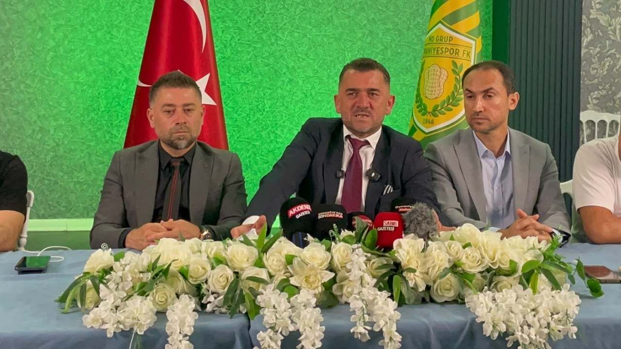 Osmaniyespor Fk Basın Açıklamasında Başkan Demir'den Sert Açıklamalar (4)