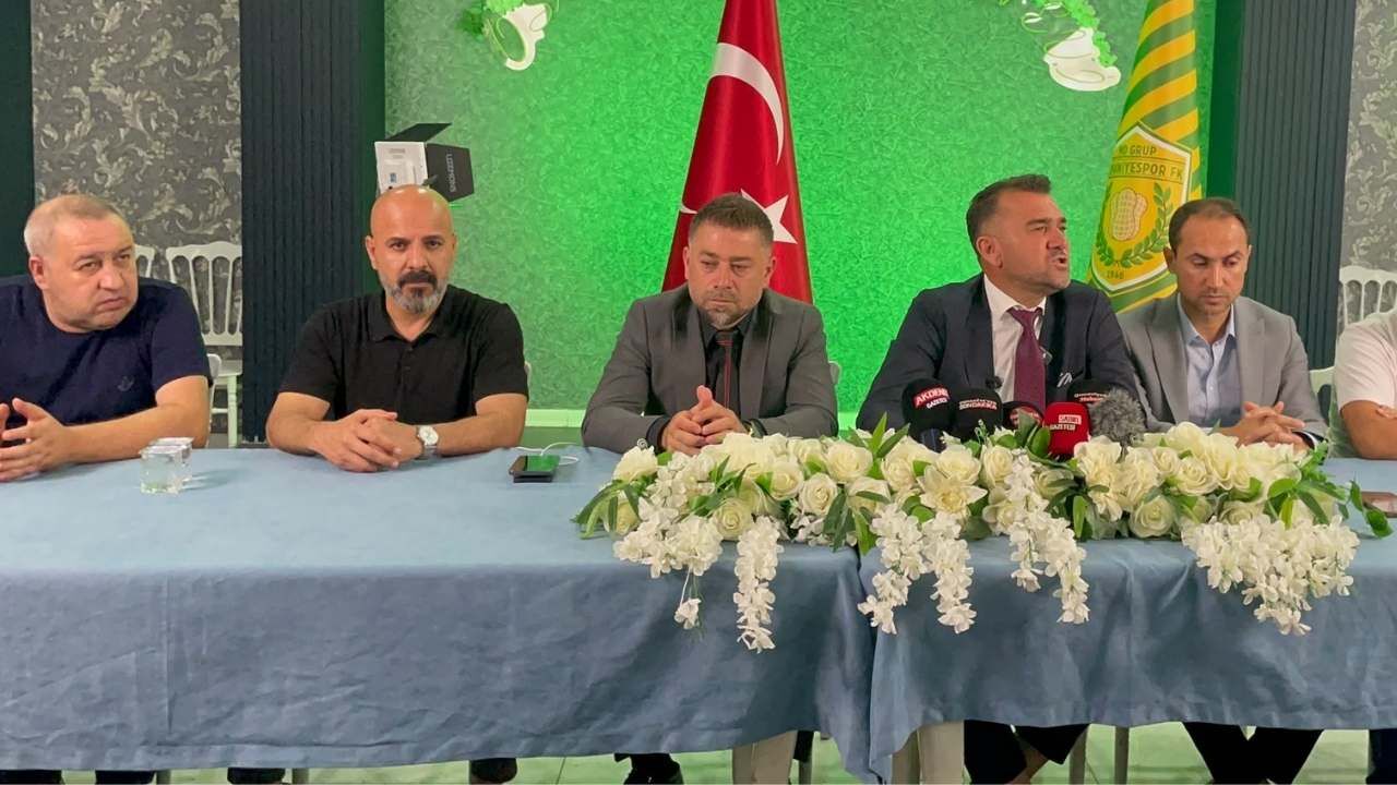 Osmaniyespor Fk Basın Açıklamasında Başkan Demir'den Sert Açıklamalar (5)