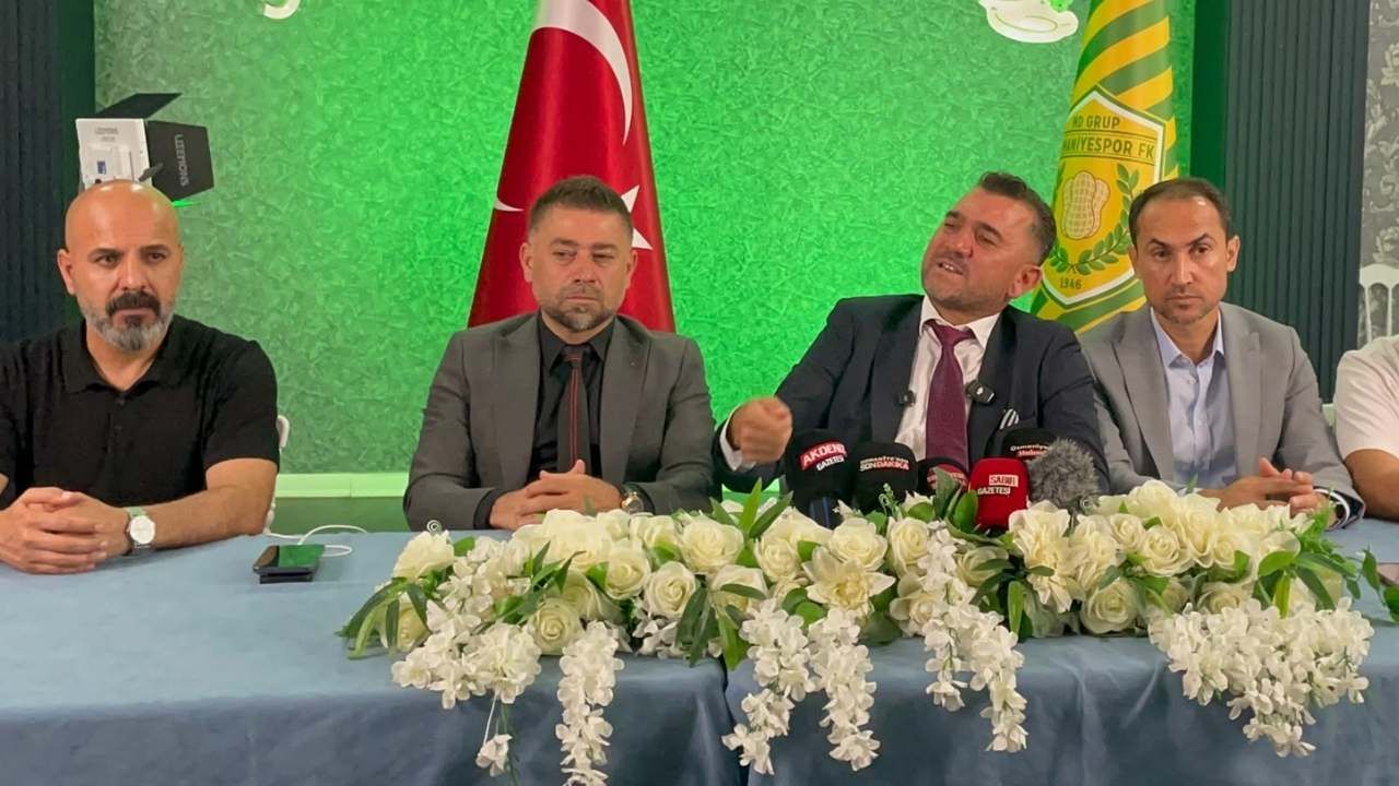 Osmaniyespor Fk Basın Açıklamasında Başkan Demir'den Sert Açıklamalar (6)