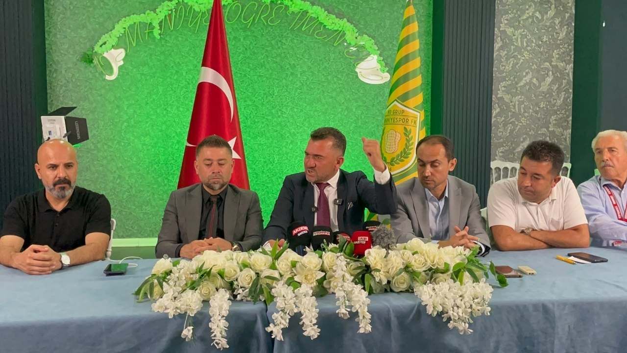 Osmaniyespor Fk Basın Açıklamasında Başkan Demir'den Sert Açıklamalar (7)