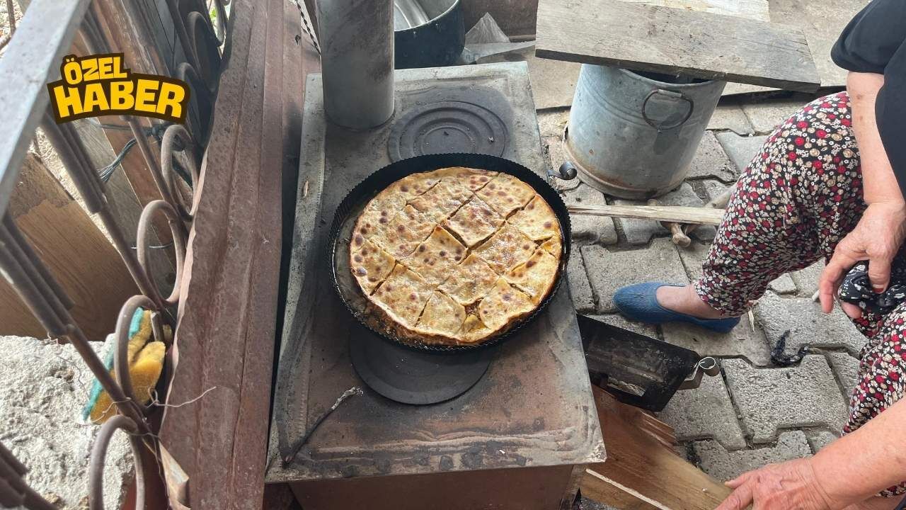 Tadı Damaklarda Kalan Osmaniye Etli Kömbesi