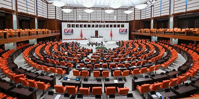 Tbmm'de Kritik Hafta! Emekli Maaşı Artıyor, Ötv Ve Ehliyet Kuralları Değişiyor
