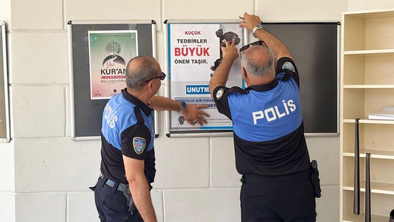Toplum Destekli Polisten İl Genelinde Bilgilendirme Çalışması (2)