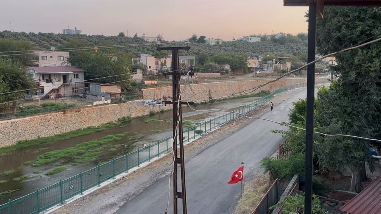 Toprakkale'de Karaçay Kıyısında Yaşam (1)