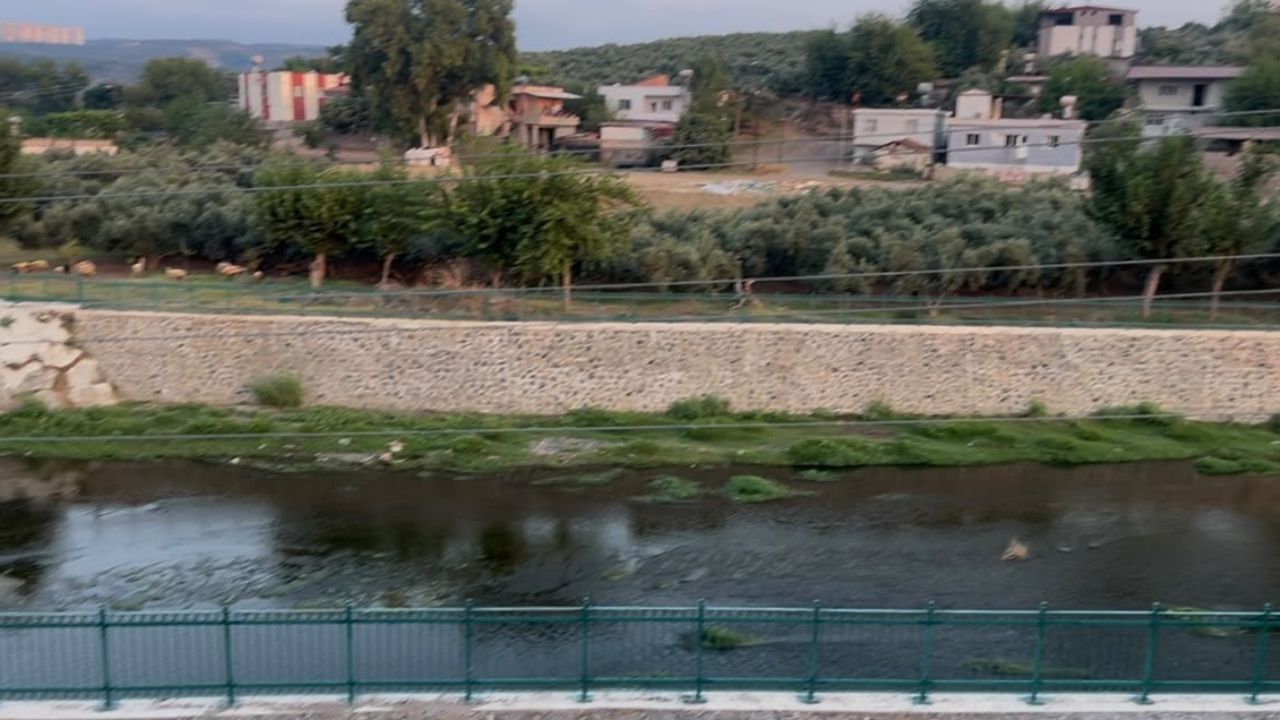 Toprakkale'de Karaçay Kıyısında Yaşam (2)